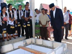 Gubernur Menjadi Irup Pemakaman Mantan Bupati TTS